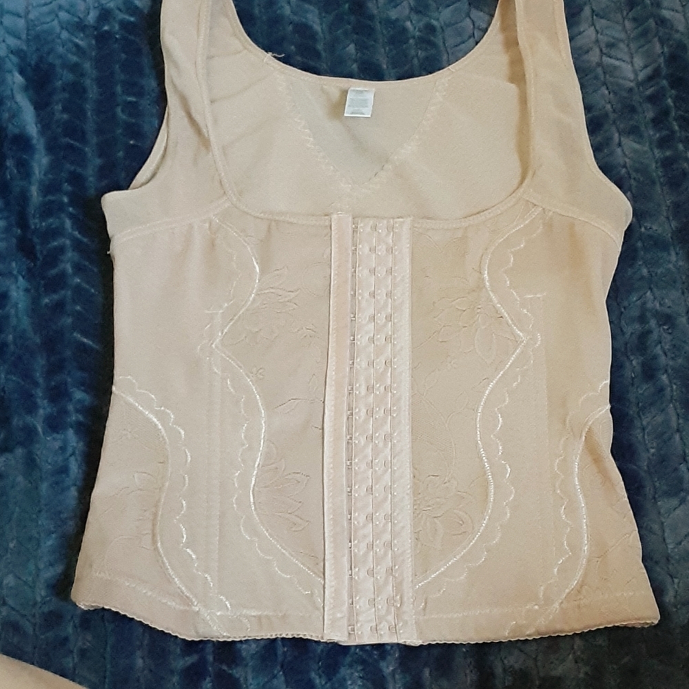 Shape wear/ waist trainer